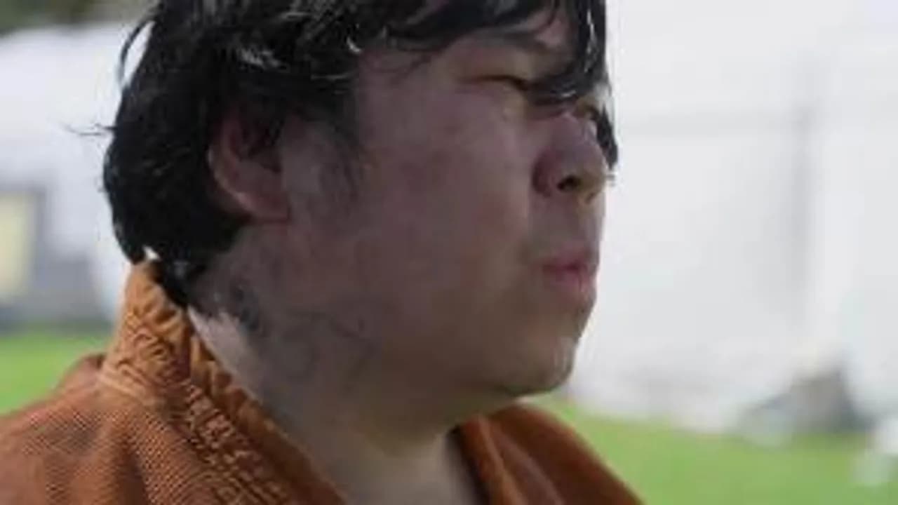 Justin Wong lleva el Evo Moment 37 tatuado en el cuello en la película de Street Fighter