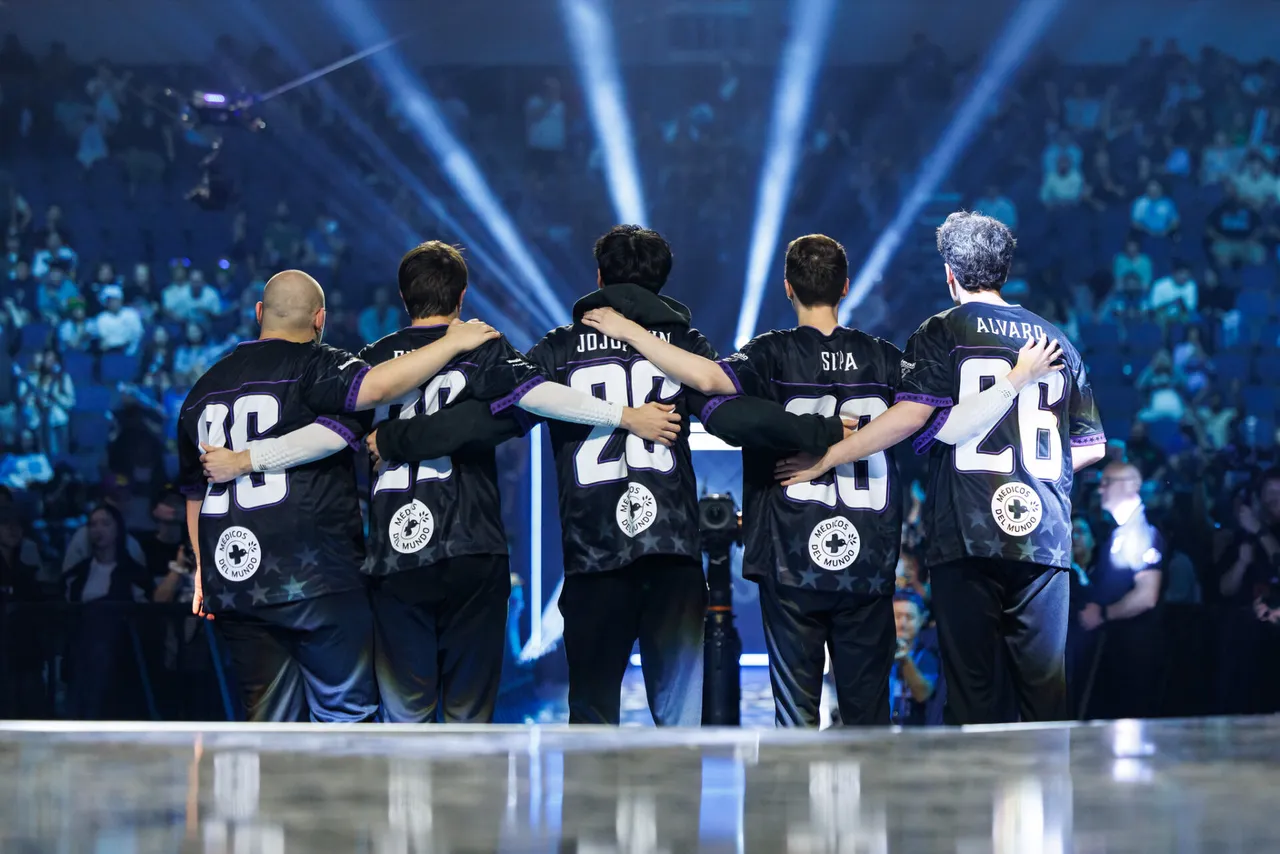 Dplus Kia frena a Movistar KOI: 2-1 en la suiza de Worlds 2026 y a seguir peleando (imagen 1)