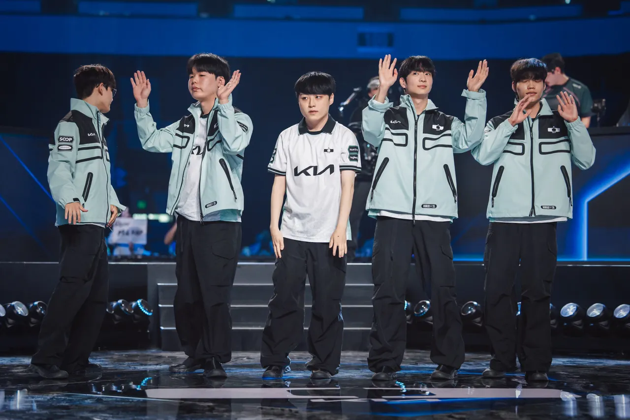 Dplus Kia frena a Movistar KOI: 2-1 en la suiza de Worlds 2026 y a seguir peleando (imagen 2)